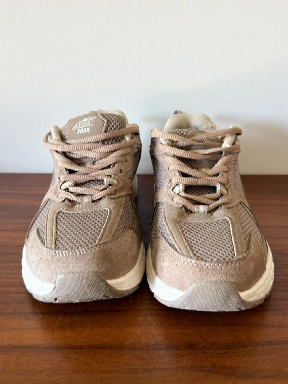 Avia 5000 Men’s 8.5 Running Shoes Tan Beige Suede Leather Mesh Retro Sneakers